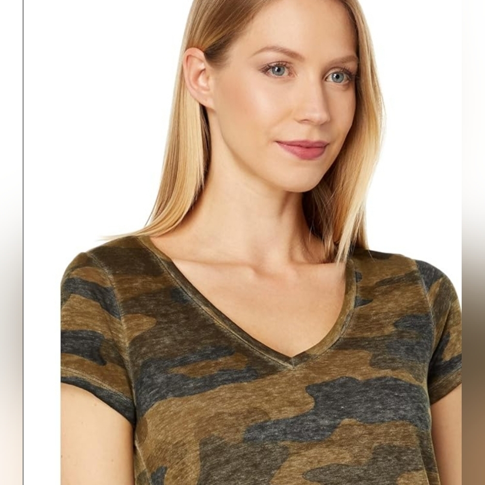 "Lucky Brand" Tshirt Size: M